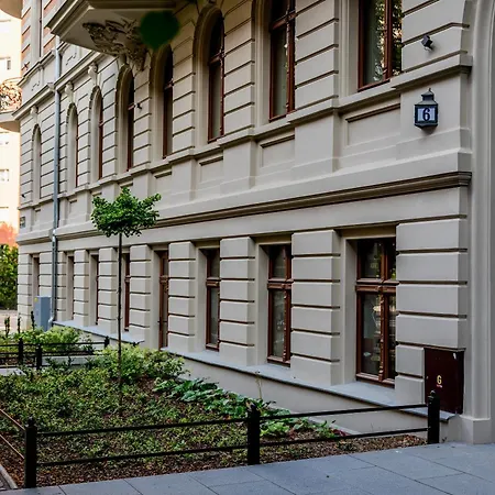 Nowowiejskiego Old Town By Bookinghost