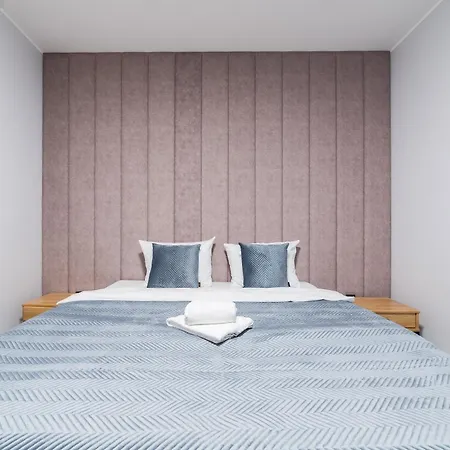 Nowowiejskiego Old Town By Bookinghost * Poznań