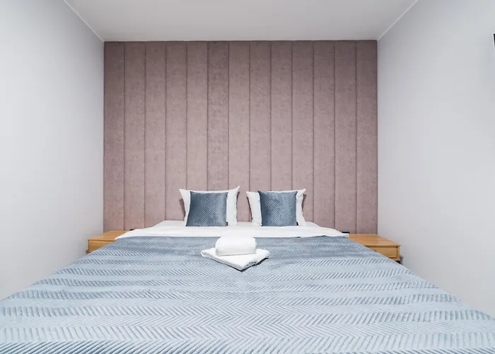 Nowowiejskiego Old Town By Bookinghost * Poznan