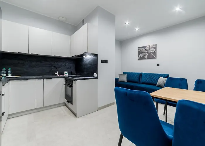 Apartment Nowowiejskiego Old Town By Bookinghost